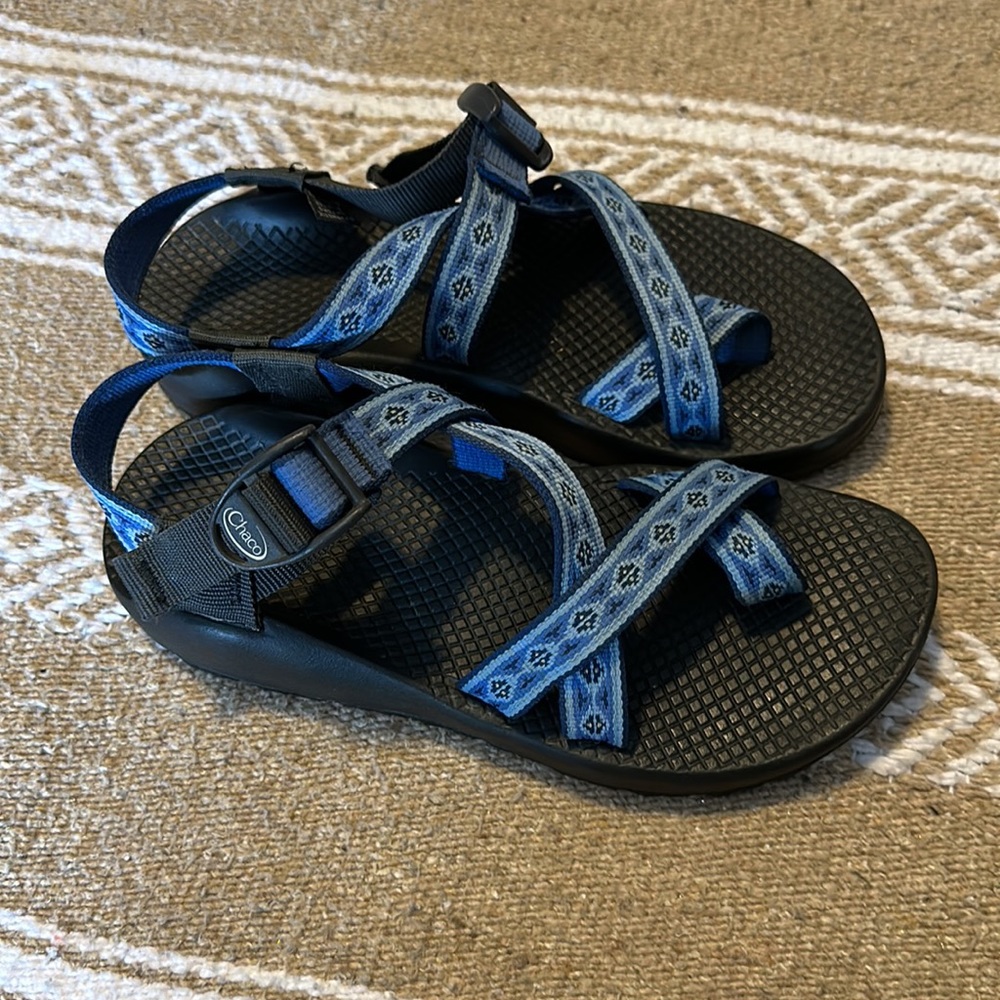 Chaco size W7 sandals